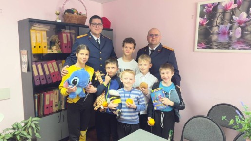 Следователи краевого следственного управления СК России навестили детей, находящихся в социально-реабилитационном центре