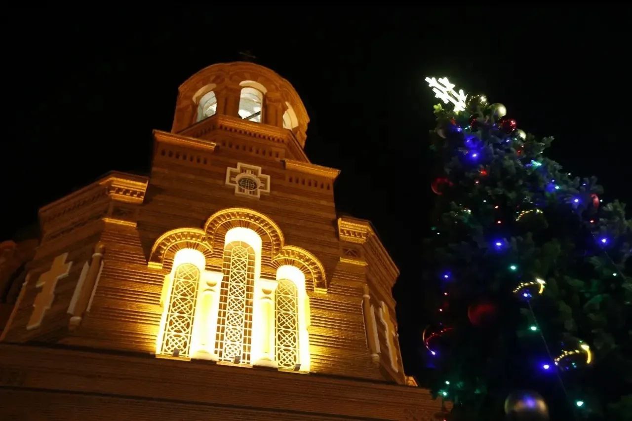 Вениамин Кондратьев поздравил православных жителей Кубани с Рождеством Вениамин Кондратьев поздравил православных жителей Кубани с Рождеством