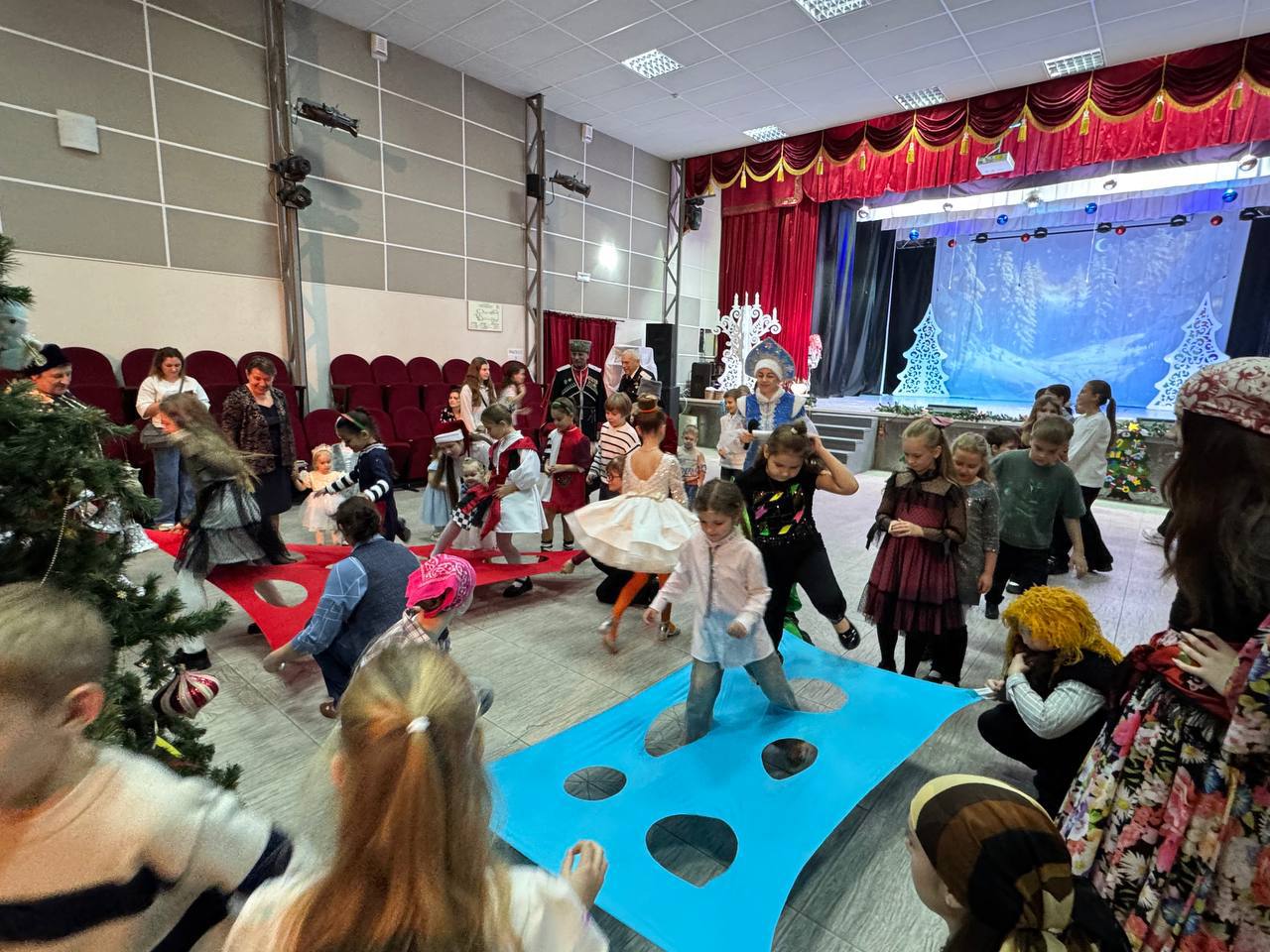 В Гостагаевской провели Рождественскую атаманскую елку В Гостагаевской провели Рождественскую атаманскую елку