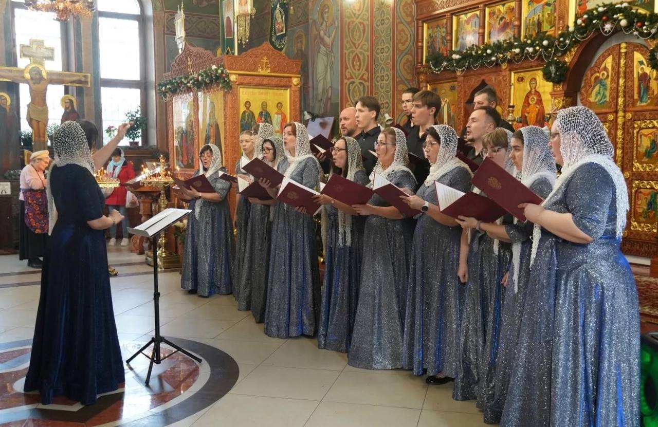 В Свято-Успенском кафедральном соборе Новороссийска состоялся второй Рождественский хоровой фестиваль В Свято-Успенском кафедральном соборе Новороссийска состоялся второй Рождественский хоровой фестиваль