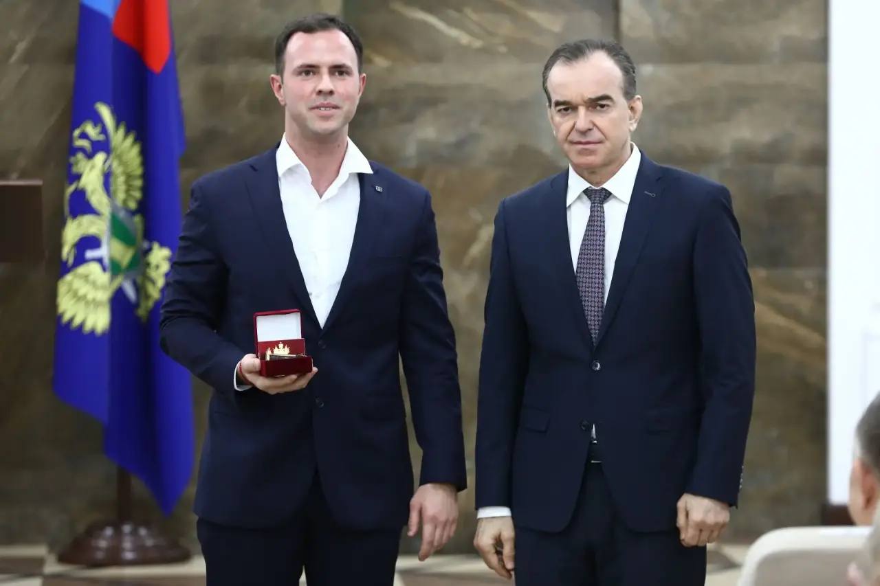 Вениамин Кондратьев: Наградили лучших сотрудников прокуратуры Краснодарского края Вениамин Кондратьев: Наградили лучших сотрудников прокуратуры Краснодарского края