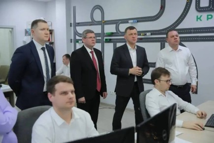 Наумов призвал работодателей отпустить сотрудников домой пораньше