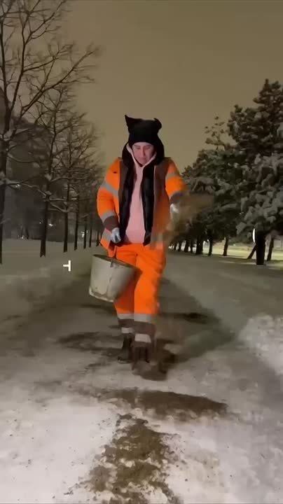 Сотрудникам коммунальных служб предстоит расчистить от снега 320 улиц Краснодара