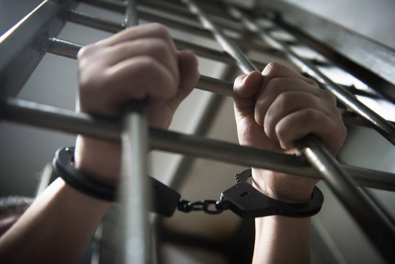 Конфликт в ночном клубе закончился сломанной челюстью