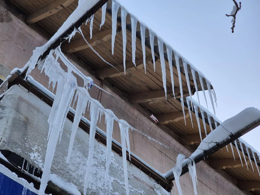 Штормовое предупреждение продлили до 16 января на Кубани