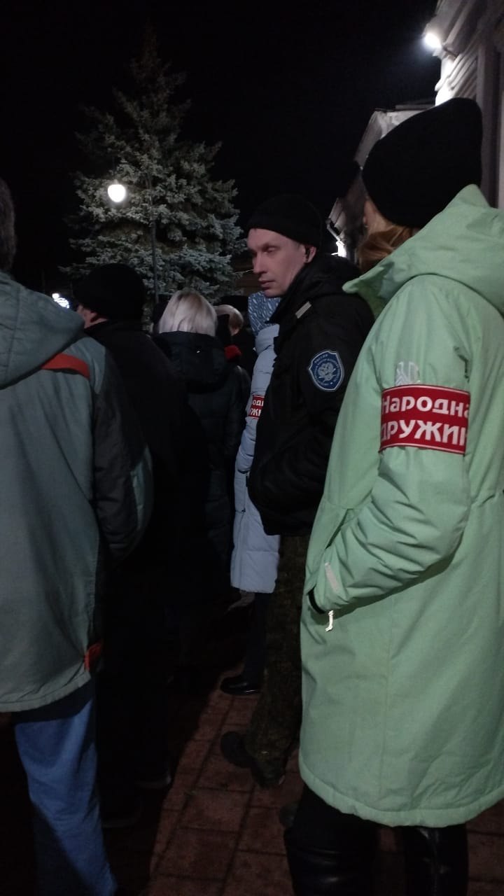 В длинной череде новогодних праздников и зимних каникул охрана общественного порядка и безопасность граждан являлись одними из важных и приоритетных задач не только для сотрудников полиции, но и для городской дружины В длинной череде новогодних праздников и зимних каникул охрана общественного порядка и безопасность граждан являлись одними из важных и приоритетных задач не только для сотрудников полиции, но и для городской дружины