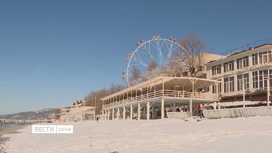 В Лазаревском районе Сочи продолжают устранять последствия непогоды