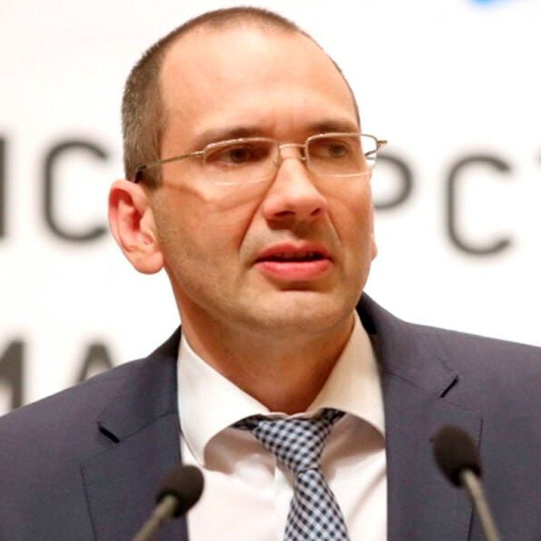 Экс-замминистра Скляр развёлся со своей первой женой три года назад Экс-замминистра Скляр развёлся со своей первой женой три года назад