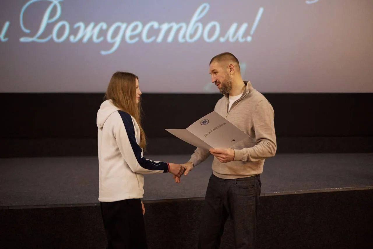 В рамках региональной недели первый заместитель Председателя Комитета Государственной Думы по физической культуре и спорту Дмитрий Пирог посетил Краснодарский край В рамках региональной недели первый заместитель Председателя Комитета Государственной Думы по физической культуре и спорту Дмитрий Пирог посетил Краснодарский край