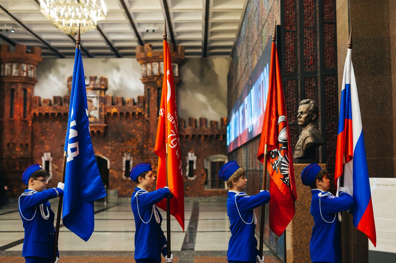 Состоялось торжественное открытие выставки «Дорога жизни»! Состоялось торжественное открытие выставки «Дорога жизни»!