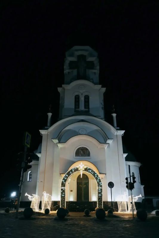 Андрей Кравченко поздравил православных христиан со светлым праздником Крещения Господня