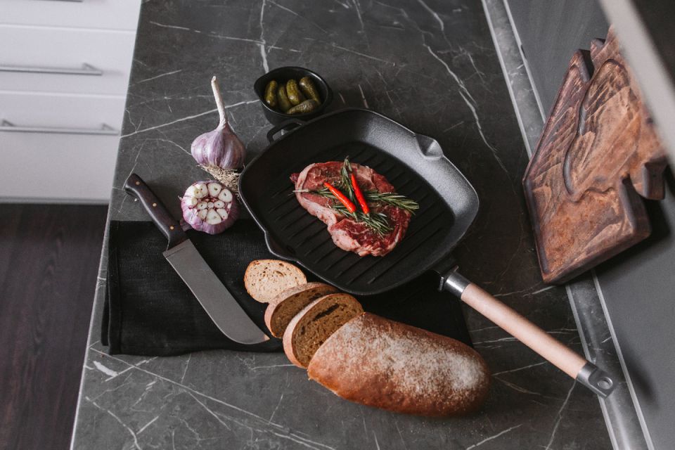 Как заботиться о чугунной посуде: секреты долговечности и использования