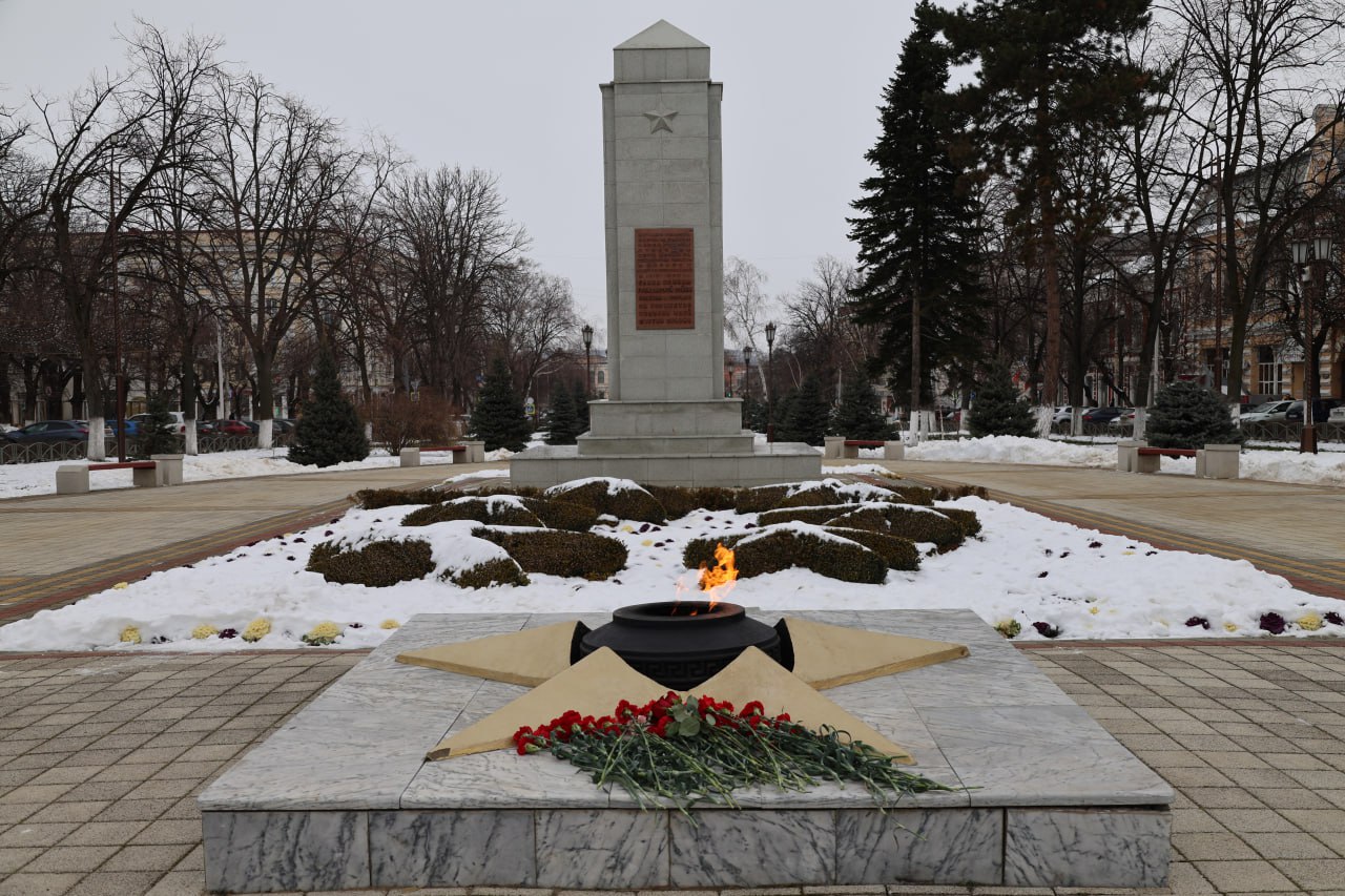 5 МОНУМЕНТОВ, ПОСВЯЩЁННЫХ ЗАЩИТНИКАМ И ОСВОБОДИТЕЛЯМ АРМАВИРА 5 МОНУМЕНТОВ, ПОСВЯЩЁННЫХ ЗАЩИТНИКАМ И ОСВОБОДИТЕЛЯМ АРМАВИРА