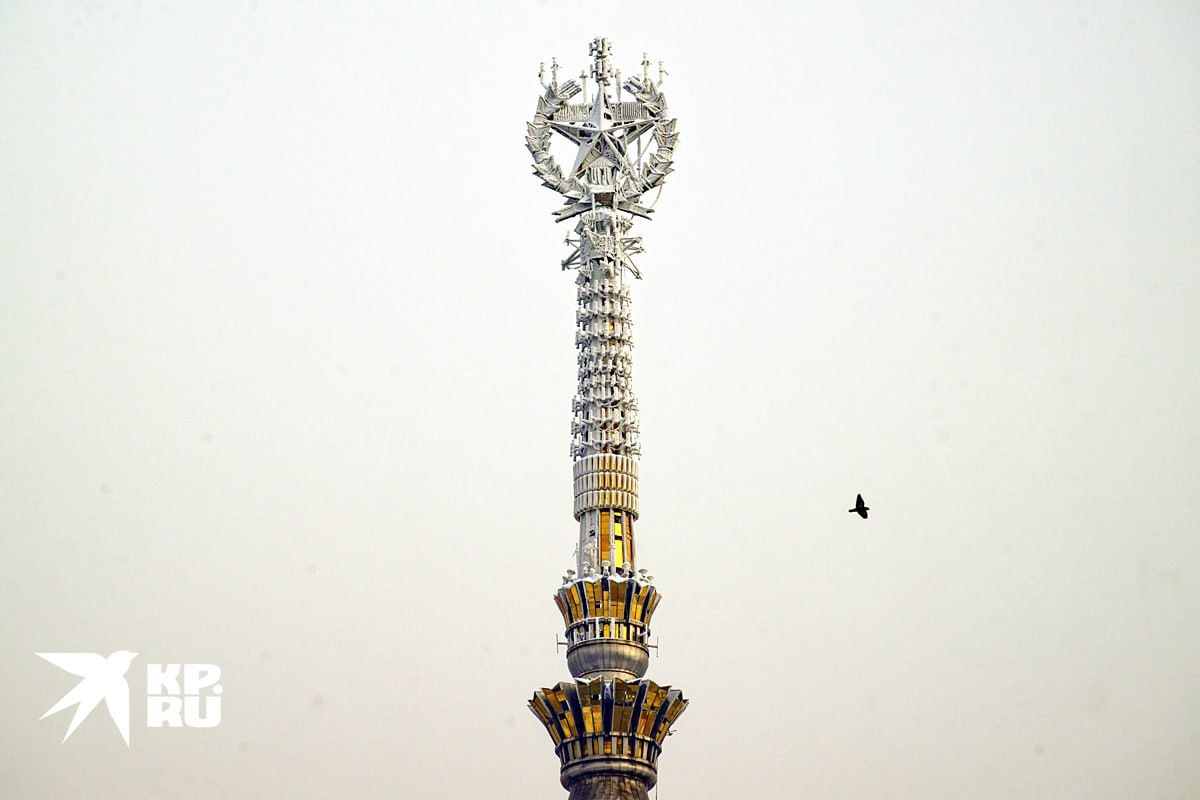 Останкинская телебашня: работа в любую погоду Останкинская телебашня: работа в любую погоду