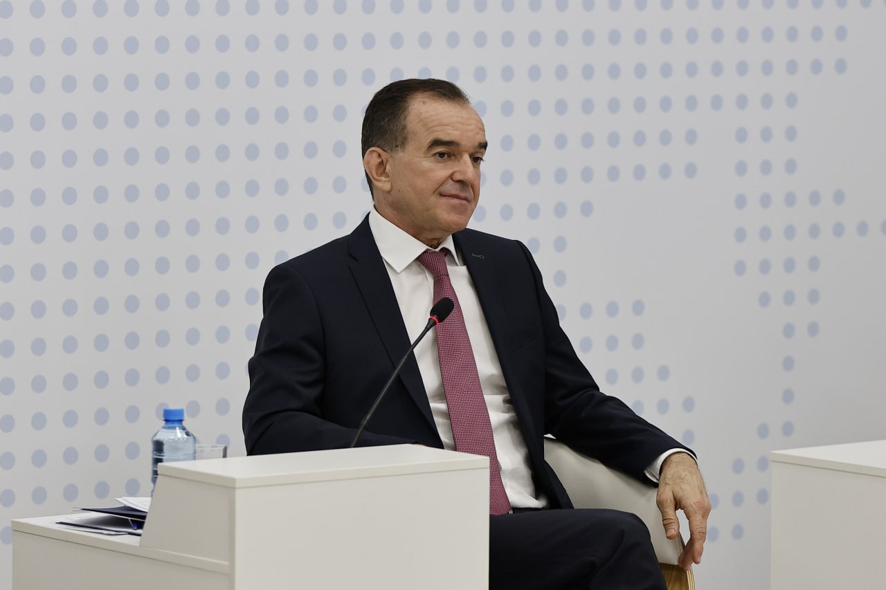 Вениамин Кондратьев на встрече со студентами кубанских вузов предложил увеличить количество лауреатов «Премии IQ года» Вениамин Кондратьев на встрече со студентами кубанских вузов предложил увеличить количество лауреатов «Премии IQ года»