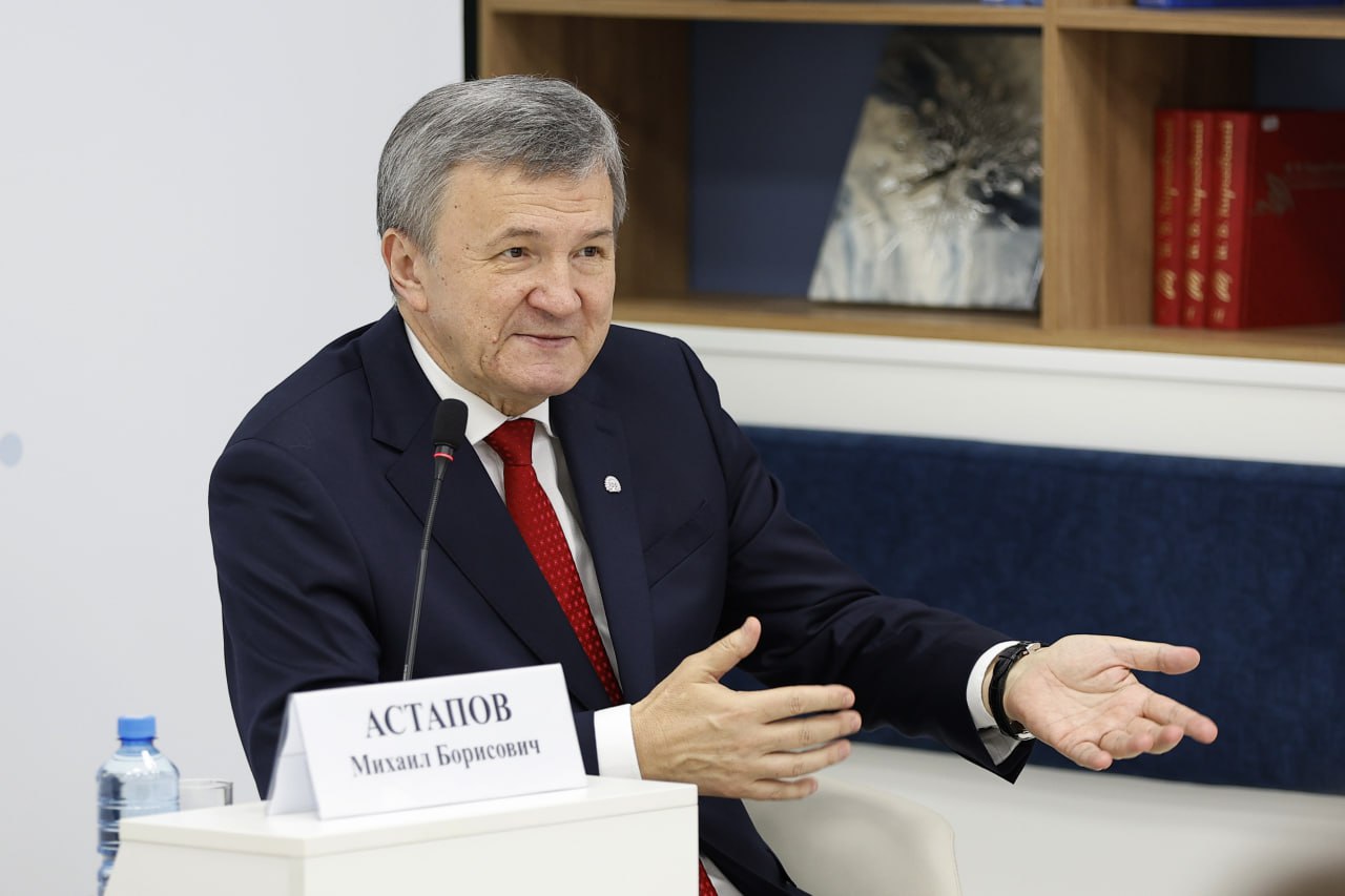 Вениамин Кондратьев на встрече со студентами кубанских вузов предложил увеличить количество лауреатов «Премии IQ года» Вениамин Кондратьев на встрече со студентами кубанских вузов предложил увеличить количество лауреатов «Премии IQ года»