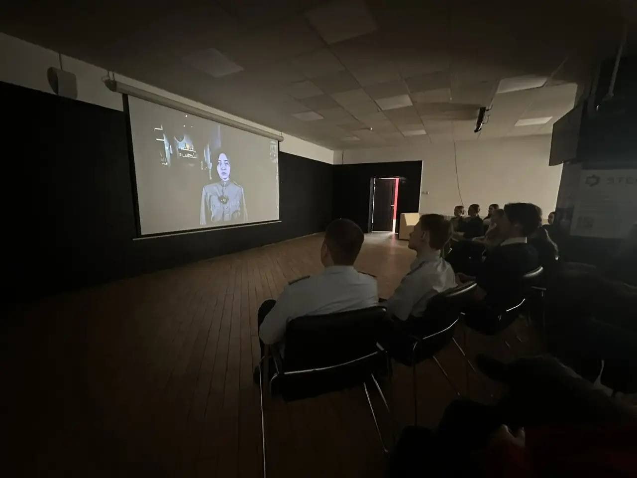 Новороссийцы присоединились к просмотру Всероссийского видеодневника «Код доступа: матч жизни» Новороссийцы присоединились к просмотру Всероссийского видеодневника «Код доступа: матч жизни»