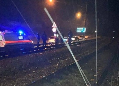 Наушники стоили жизни: под колесами поезда из Адлера погиб 18-летний студент