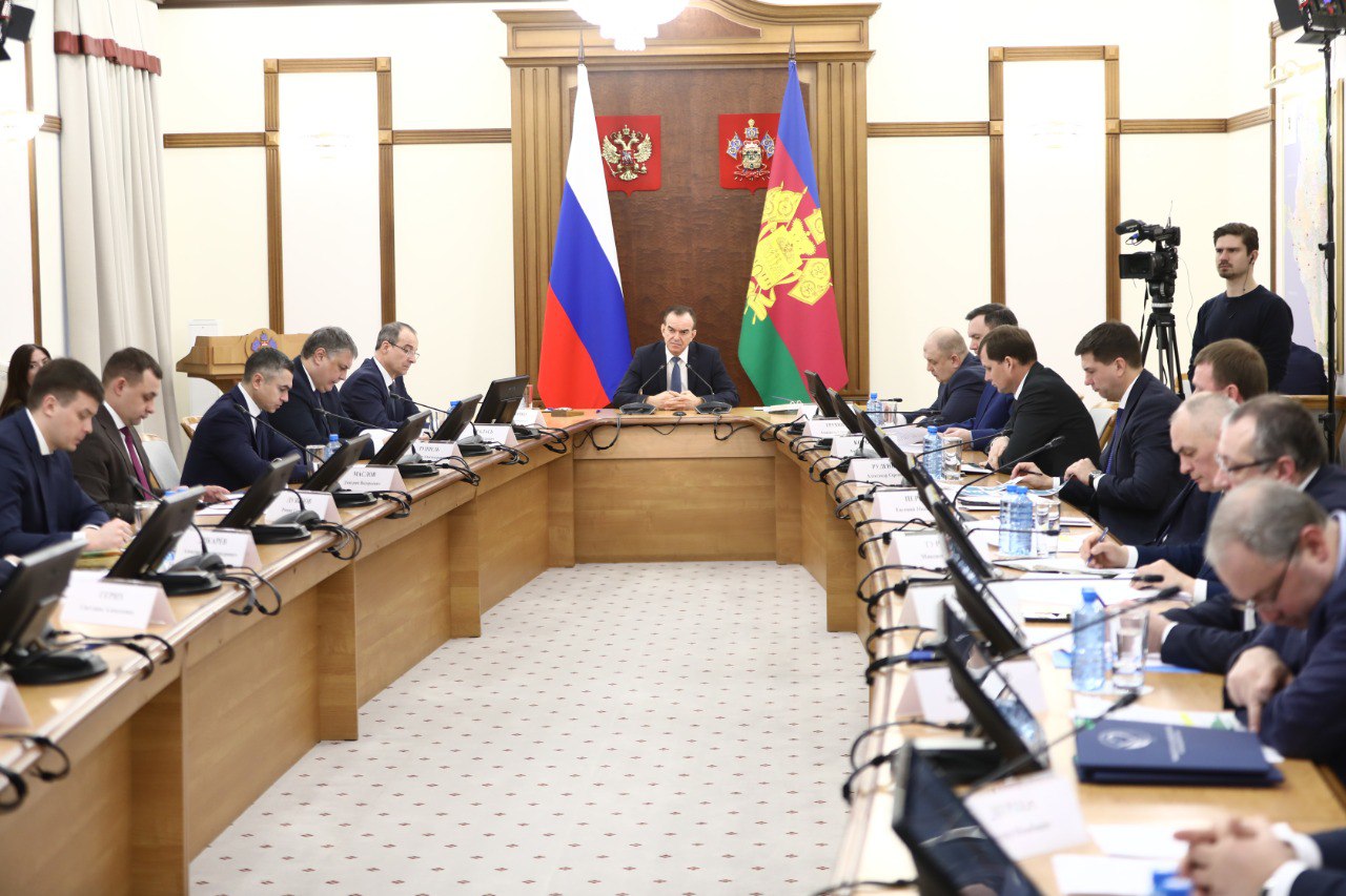 Губернатор Краснодарского края Вениамин Кондратьев провел совещание регионального проектного комитета
