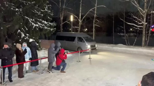 � ������ �����. ��������� �������������� ������������ ������� ������� ���� �������� � 27 ������ �������� � ������ ����� ���������� ������ Crew-11