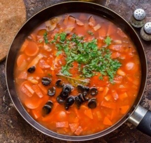 Секреты вкусной солянки: пошаговый рецепт для домашнего обеда