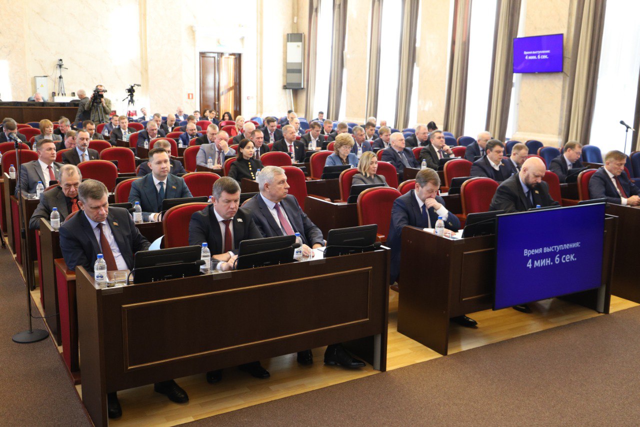 В Законодательном Собрании под председательством Юрия Бурлачко прошла первая в текущем календарном году очная 74-я сессия В Законодательном Собрании под председательством Юрия Бурлачко прошла первая в текущем календарном году очная 74-я сессия