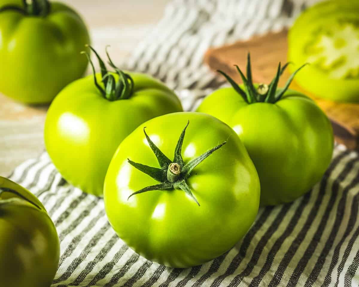 Помидоры на зиму: вдохновляющие рецепты с зелеными овощами