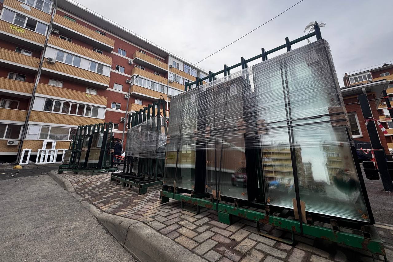 Власти ищут владельцев квартир, пострадавших во время прилета в Новой Адыгее Власти ищут владельцев квартир, пострадавших во время прилета в Новой Адыгее