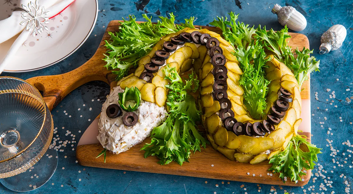 Салат «Змейка» на Новый год 2026: оригинальное украшение вашего стола