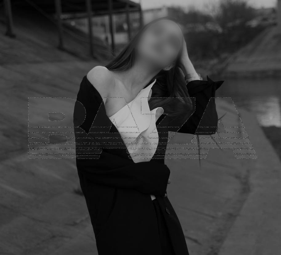 Из краснодарского модельного агентства пытались отобрать девушек для вечеринок Эпштейна Из краснодарского модельного агентства пытались отобрать девушек для вечеринок Эпштейна