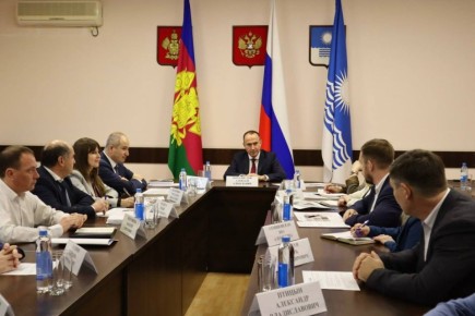 В Геленджике продолжается работа по обновлению инженерных сетей