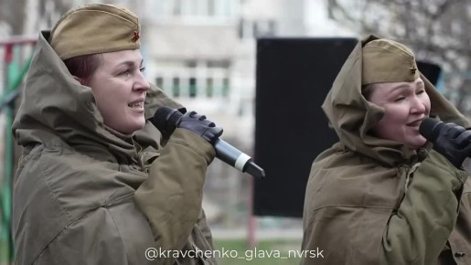 У дома ветерана – защитника Новороссийска Леонида Нанояна провели индивидуальный парад