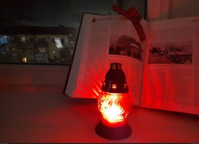 В память о героях-малоземельцах новороссийцы приняли участие в патриотической акции «Свеча в окне»