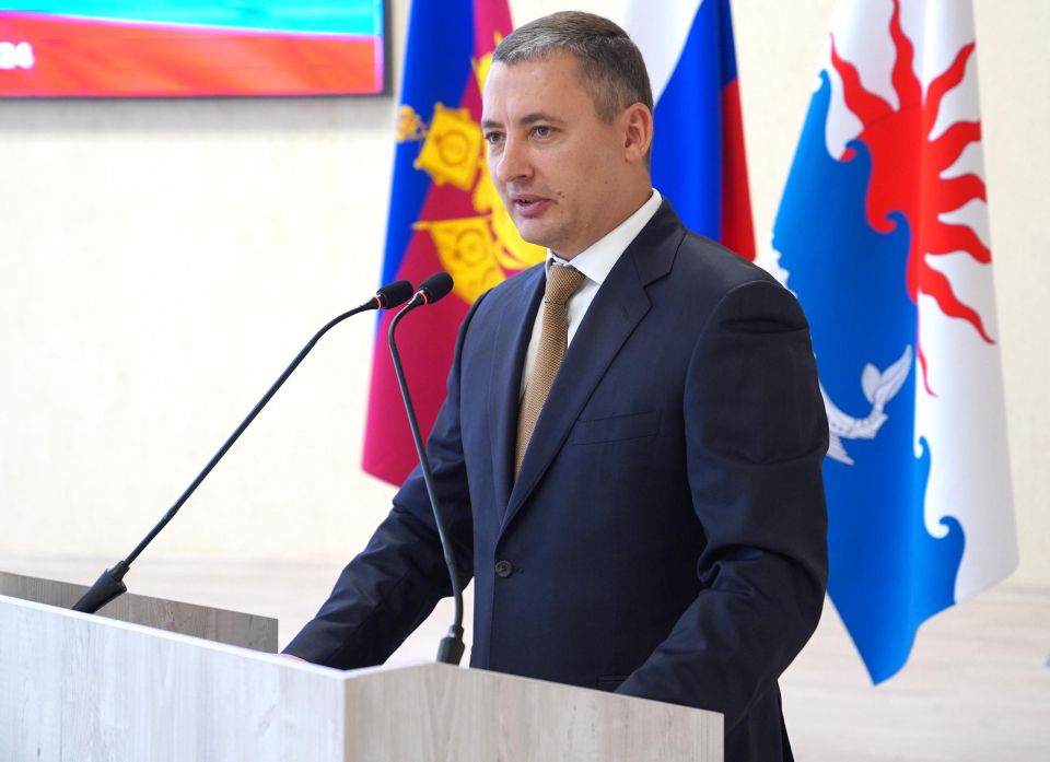 У краснодарского чиновника, засудившего пенсионерку за слова о коррупции, нашли имущество на 260 млн рублей — Максим Бондаренко не смог объяснить, откуда у него появилась недвижимость