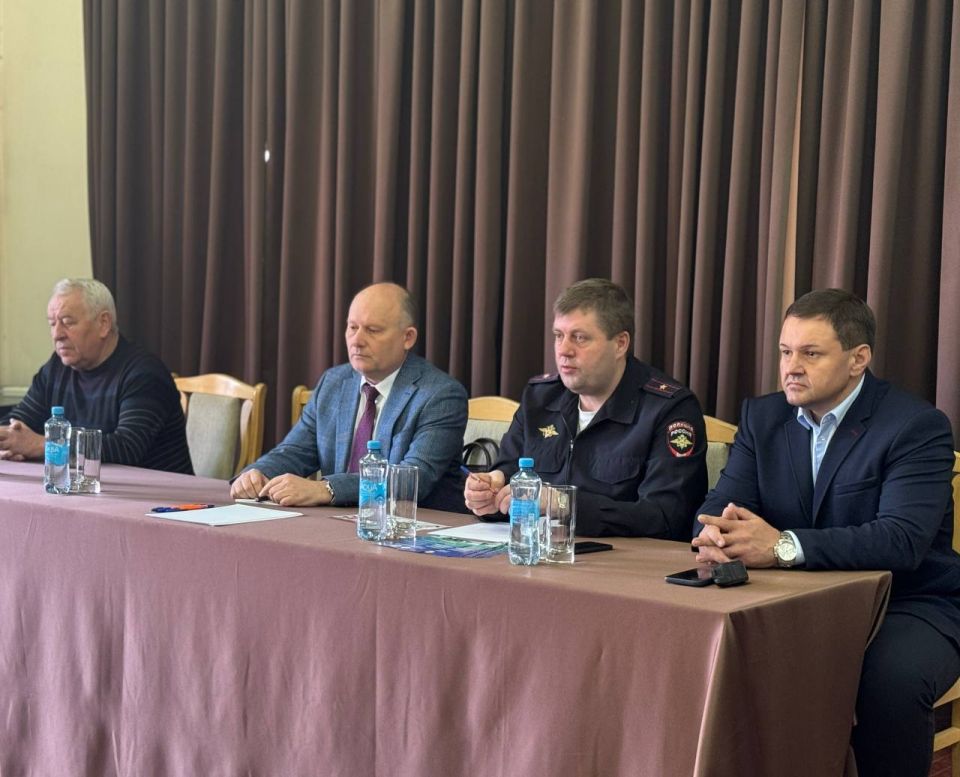 Общественный совет и Госавтоинспекция Управления МВД России по городу Краснодару провели профмероприятие по безопасности пассажирских перевозок