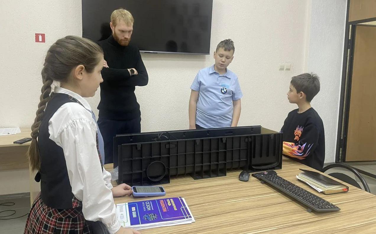 Управление дорог и «Первый Робот»: юные новороссийцы презентовали проекты развития дорожной инфраструктуры города