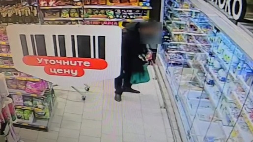 Полицейские Каневского района по горячим следам задержали приезжего, промышлявшего кражами из магазинов