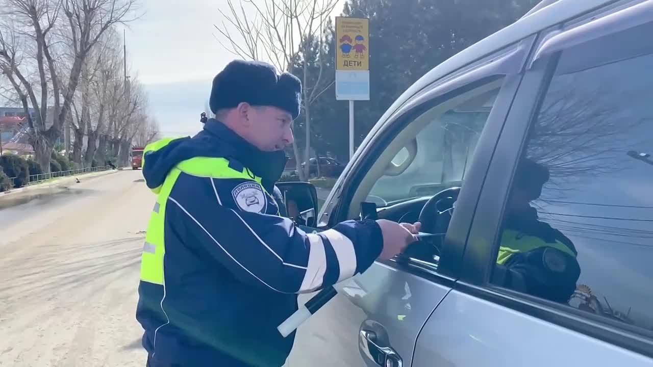 На основе анализа аварийности сотрудники Госавтоинспекции г. Анапы провели профилактические беседы с водителями старшего возраста