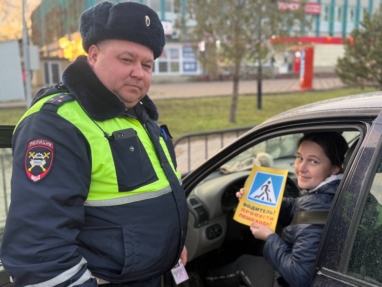 Госавтоинспекторы Щербиновского района провели акцию «Пешеход. Пешеходный переход»