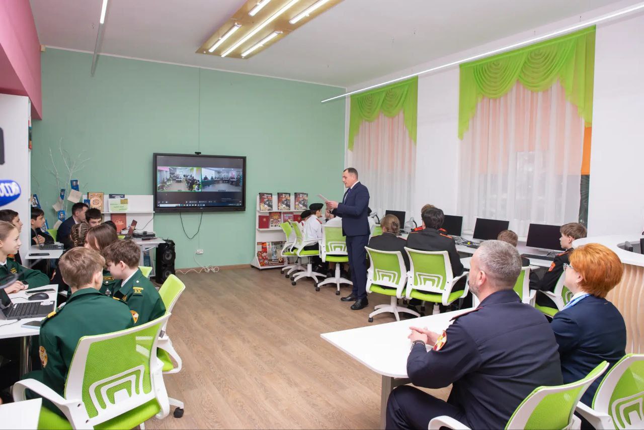 Сочинские школьники приняли участие в онлайн-турнире ко Дню защитника Отечества