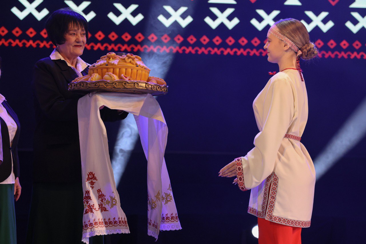 В АРМАВИРЕ ТОРЖЕСТВЕННО ОТКРЫЛИ ГОД ЕДИНСТВА НАРОДОВ РОССИИ В АРМАВИРЕ ТОРЖЕСТВЕННО ОТКРЫЛИ ГОД ЕДИНСТВА НАРОДОВ РОССИИ