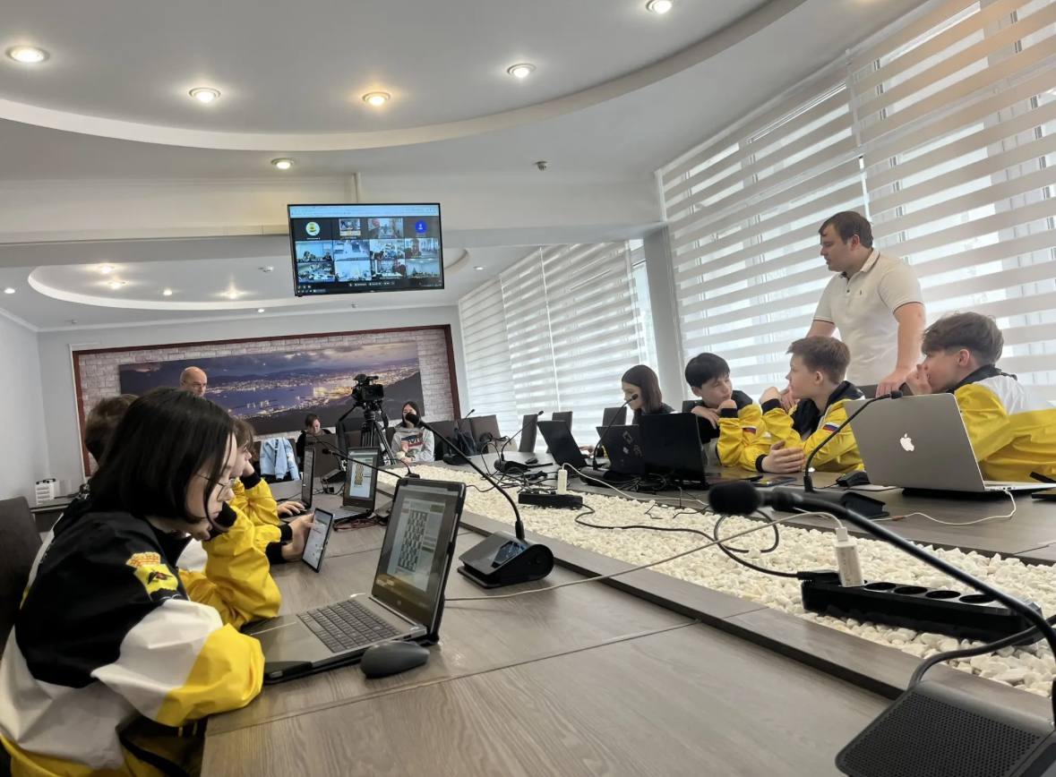 В Новороссийске состоялся онлайн-турнир по шахматам «Кубок городов-героев и городов воинской славы» В Новороссийске состоялся онлайн-турнир по шахматам «Кубок городов-героев и городов воинской славы»