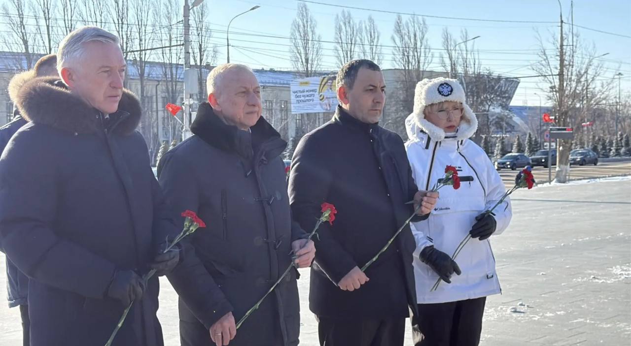 «Все свои»: Новороссийск укрепляет связи с городами-героями и городами воинской славы благодаря гуманитарной миссии «Все свои»: Новороссийск укрепляет связи с городами-героями и городами воинской славы благодаря гуманитарной миссии