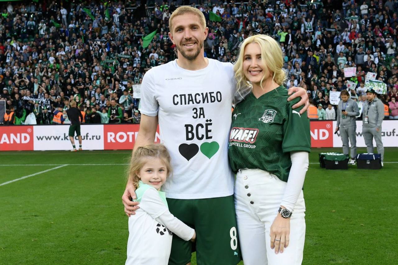 «Краснодару» – 18!. Поздравляю всех болельщиков, игроков, тренеров и сотрудников футбольного клуба «Краснодару» – 18!. Поздравляю всех болельщиков, игроков, тренеров и сотрудников футбольного клуба