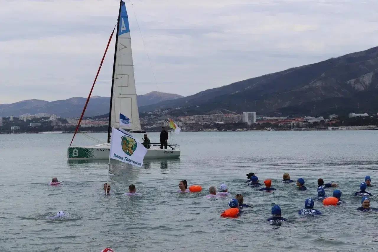 Алексей Богодистов: Сегодня Геленджик в четвёртый раз присоединился к Всероссийскому открытому спортивно-патриотическому фестивалю «Быть здоровым - это модно!» Алексей Богодистов: Сегодня Геленджик в четвёртый раз присоединился к Всероссийскому открытому спортивно-патриотическому фестивалю «Быть здоровым - это модно!»