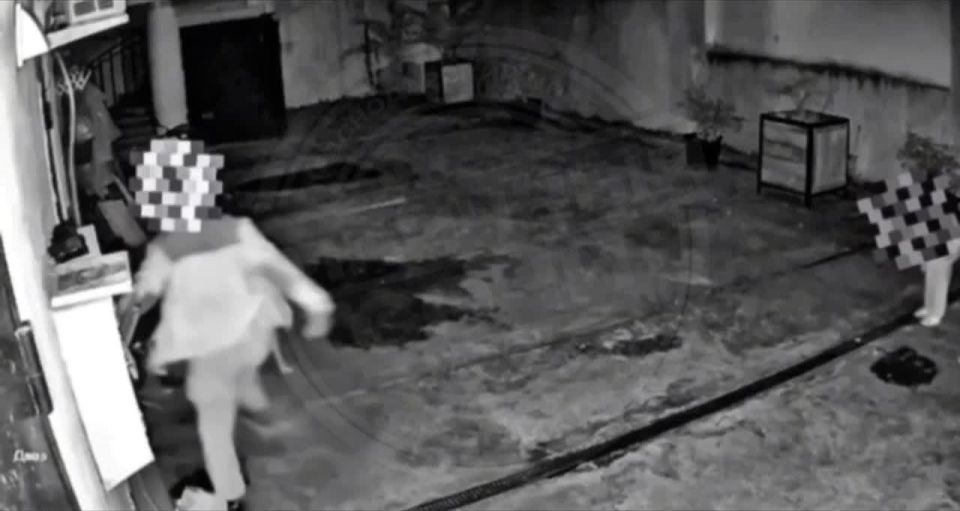 Растоптал как зверь – зверя