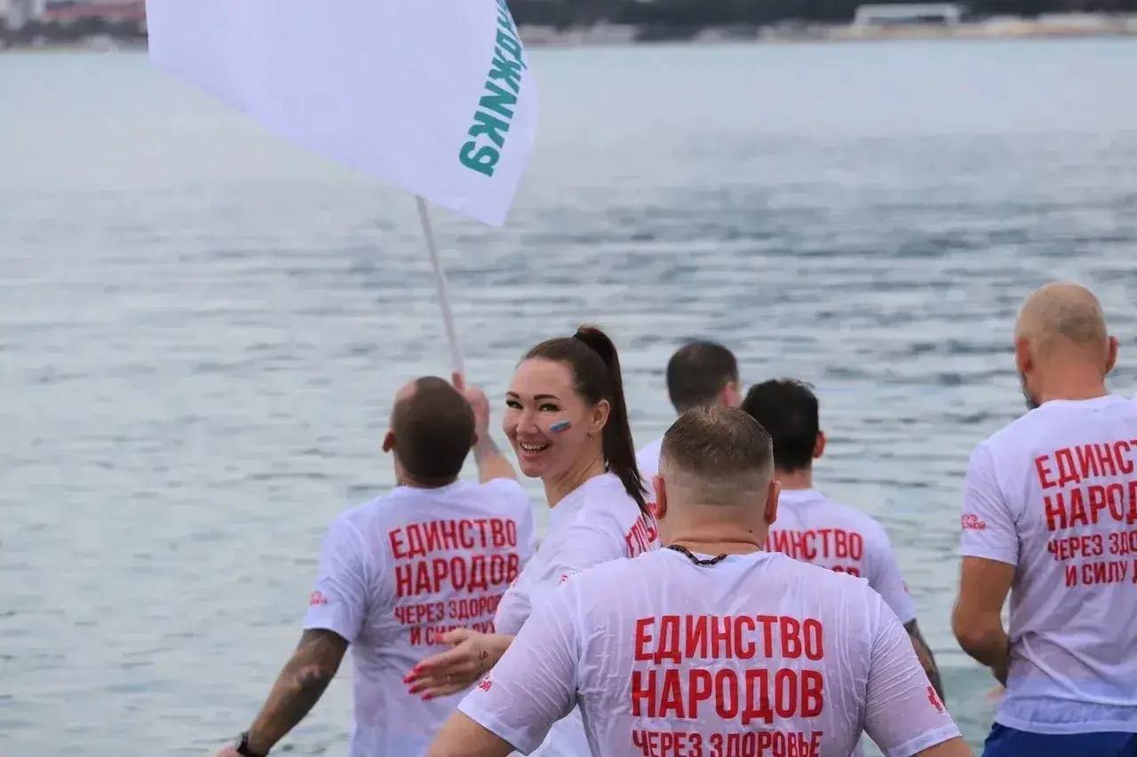 Алексей Богодистов: Сегодня Геленджик в четвёртый раз присоединился к Всероссийскому открытому спортивно-патриотическому фестивалю «Быть здоровым - это модно!» Алексей Богодистов: Сегодня Геленджик в четвёртый раз присоединился к Всероссийскому открытому спортивно-патриотическому фестивалю «Быть здоровым - это модно!»