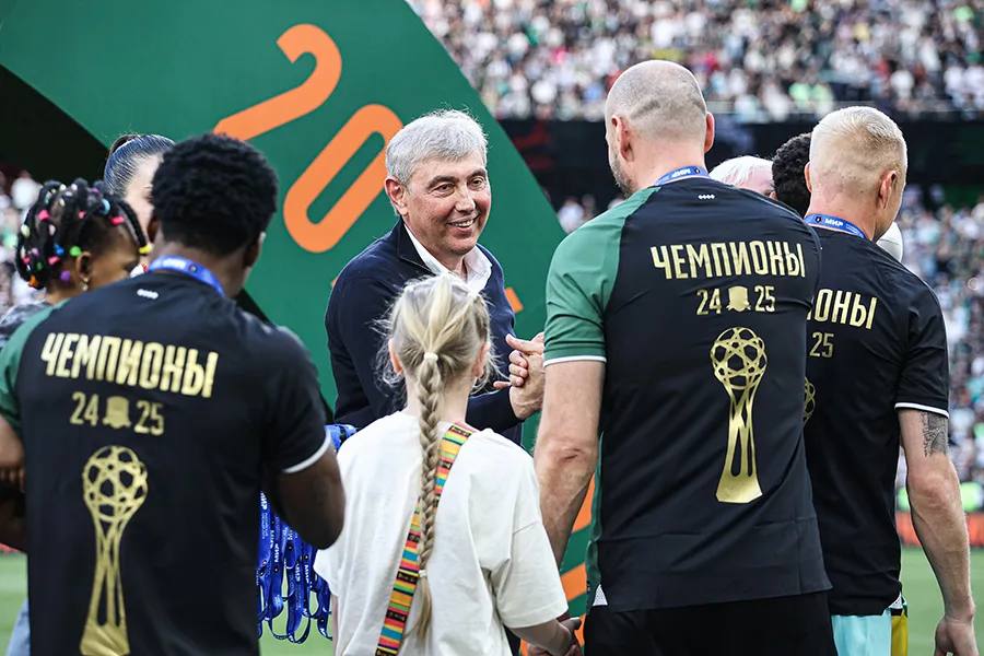 «Краснодару» – 18!. Поздравляю всех болельщиков, игроков, тренеров и сотрудников футбольного клуба «Краснодару» – 18!. Поздравляю всех болельщиков, игроков, тренеров и сотрудников футбольного клуба