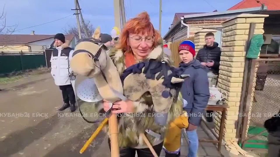 Масленица по-соседски.. В станице Каневской семья Дуленко устроила щедрые гуляния для соседей и друзей. Подготовили украшения для двора, придумали развлечения и напекли почти 400 блинов! Мы в МАХ Кубань 24 Ейск