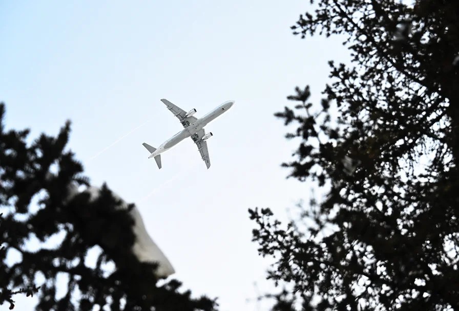 В аэропортах Краснодара и Сочи задерживаются более 15 рейсов